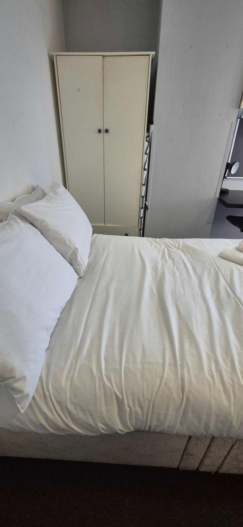 Comfortable Budget In Centre Coventry